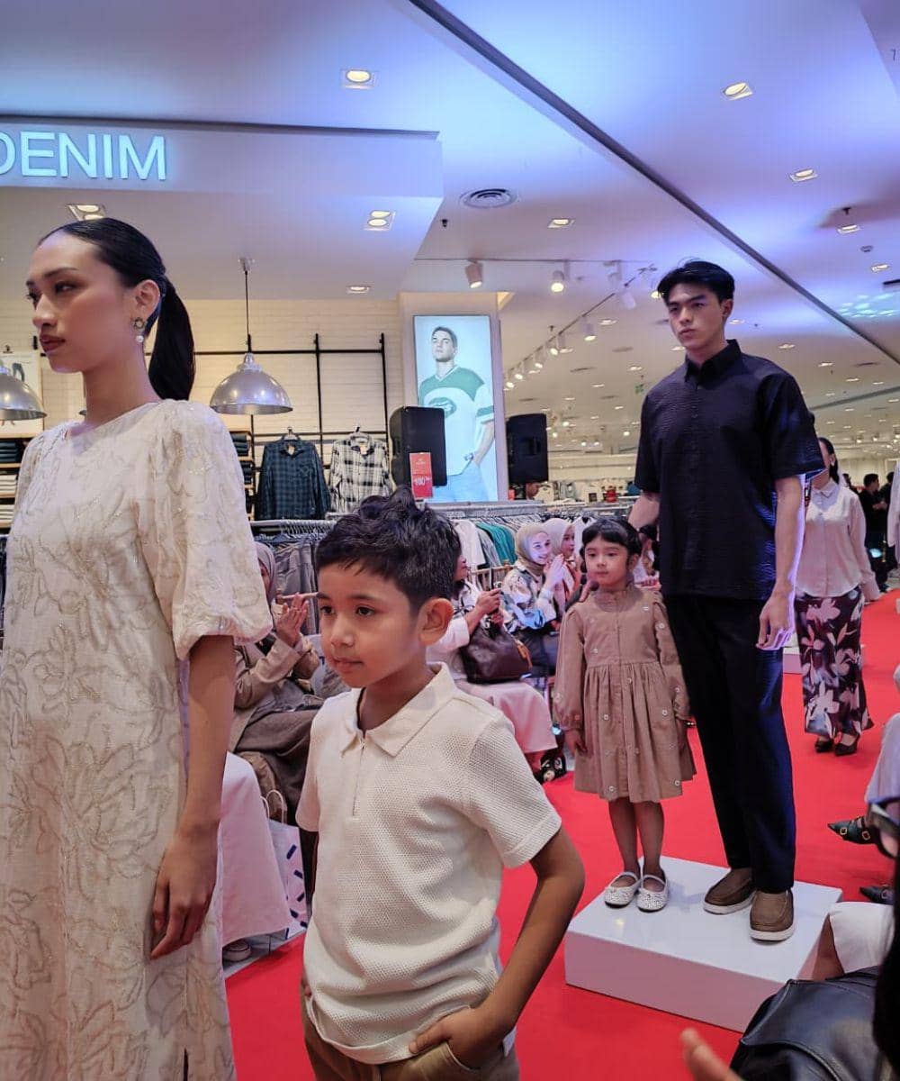 Inspirasi Busana Ramadan 2026, Tampil Serasi Bersama Keluarga