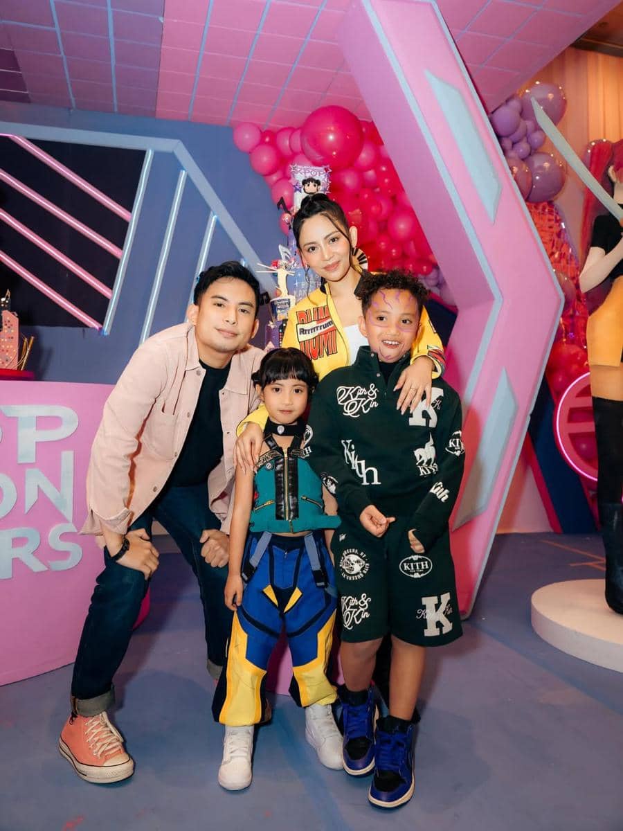 rachel vennya dan anak-anaknya