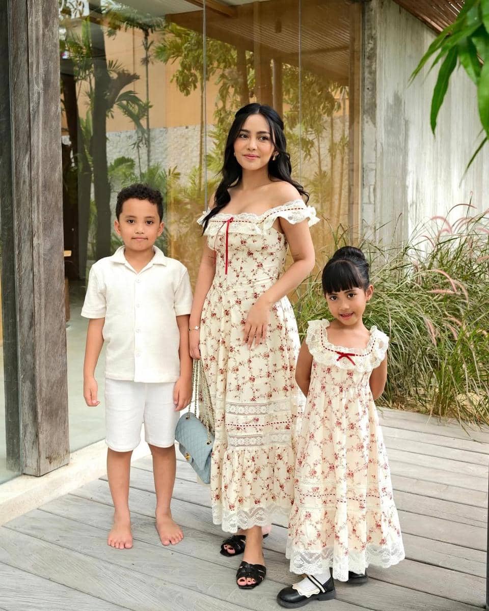 rachel vennya dan anak-anaknya