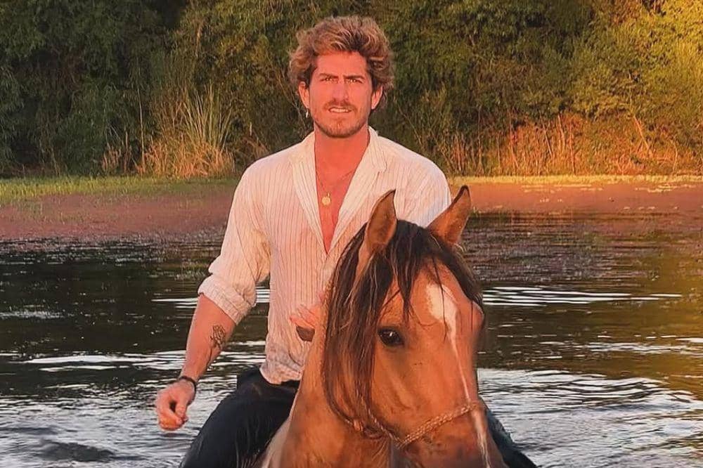 5 Fakta Keluarga Rafael Olarra 5