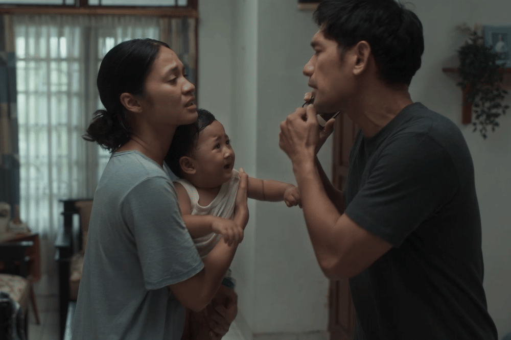 Film Kupeluk Kau Selamanya 4