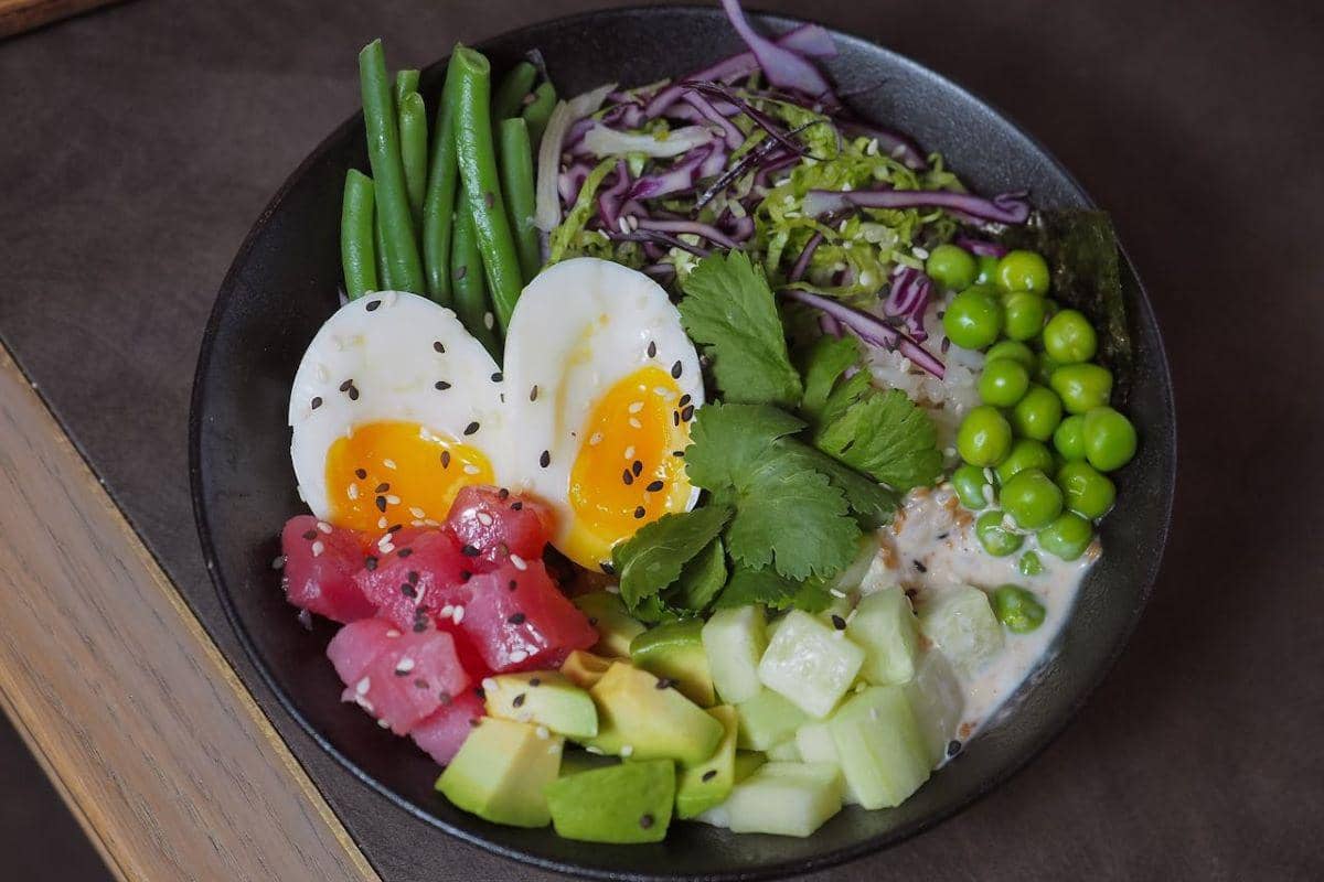 makanan bergizi seimbang