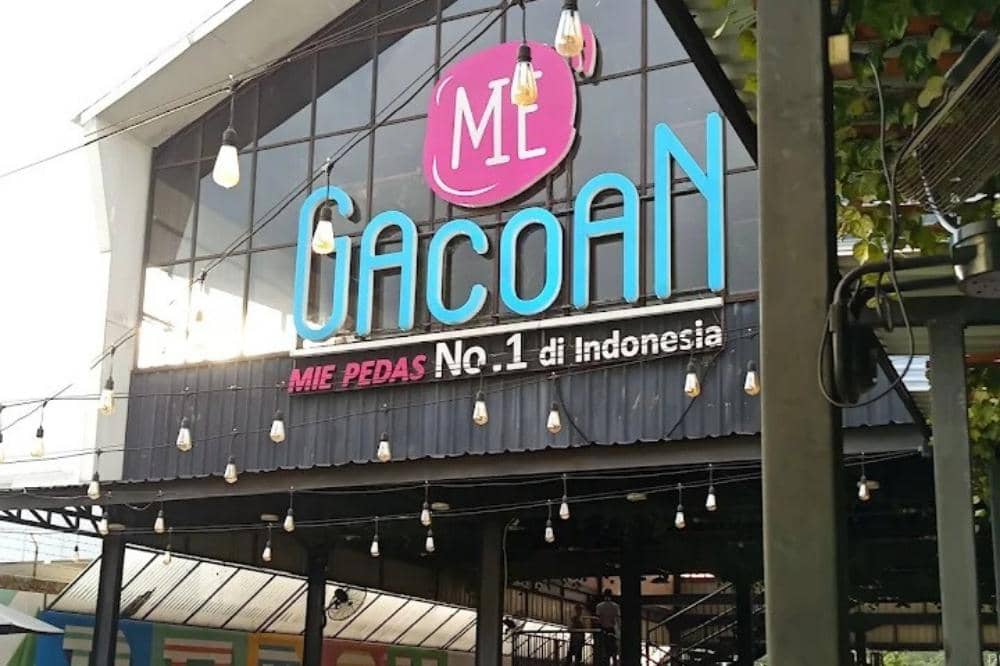 7 Tempat Makan 24 Jam di Depok, Ada Live Musik dan Menu Enak!.jpg