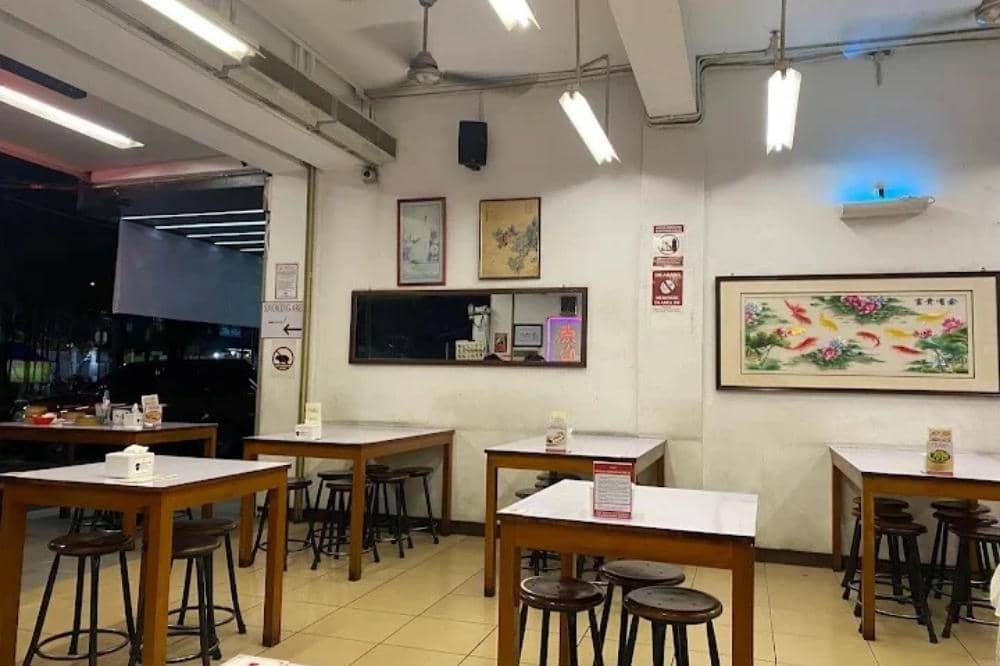 7 Tempat Makan 24 Jam di Bekasi untuk Lapar Tengah Malam.jpg