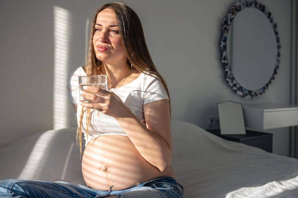 7 Cara Mencegah Ibu Hamil Dehidrasi 1