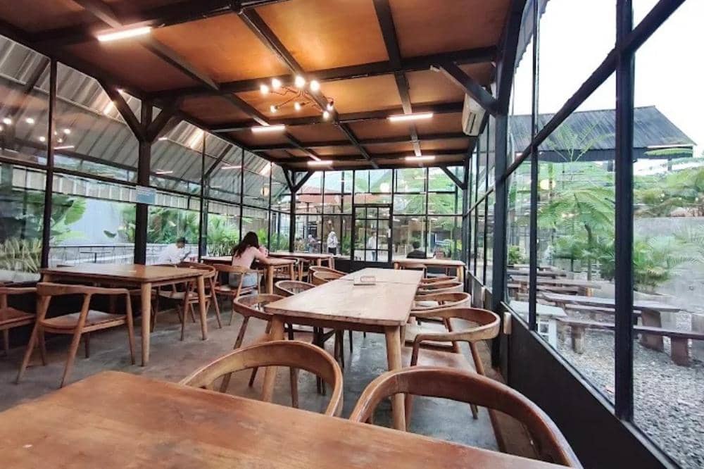 9 Tempat Makan 24 Jam di Bogor, Cocok untuk Nongkrong Tengah Malam.jpg