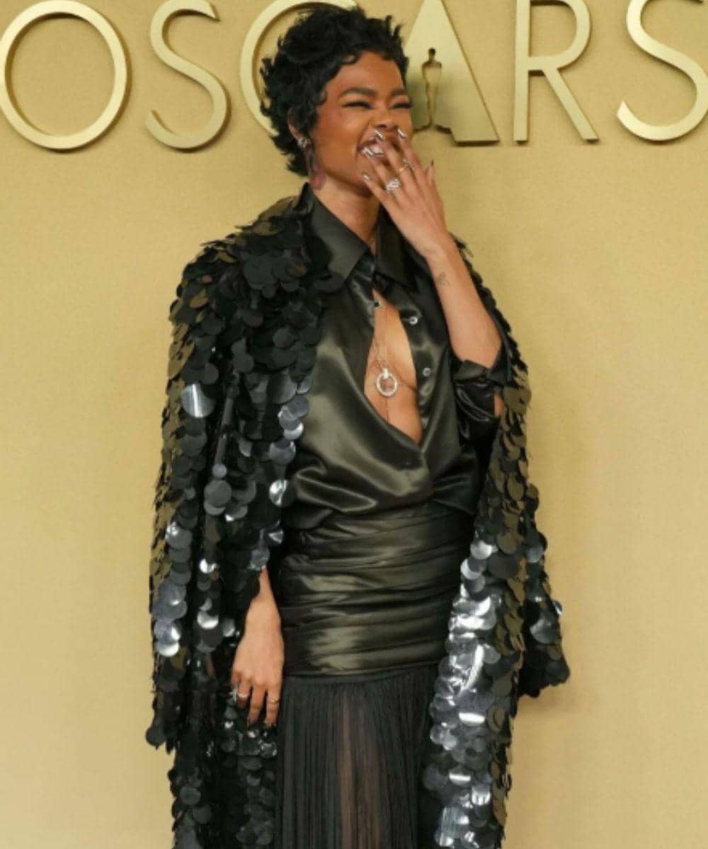 Gaya Gothic Romantic Jadi Sorotan Runway