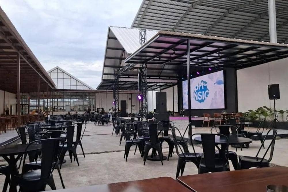 7 Tempat Makan 24 Jam di Bekasi untuk Lapar Tengah Malam.jpg