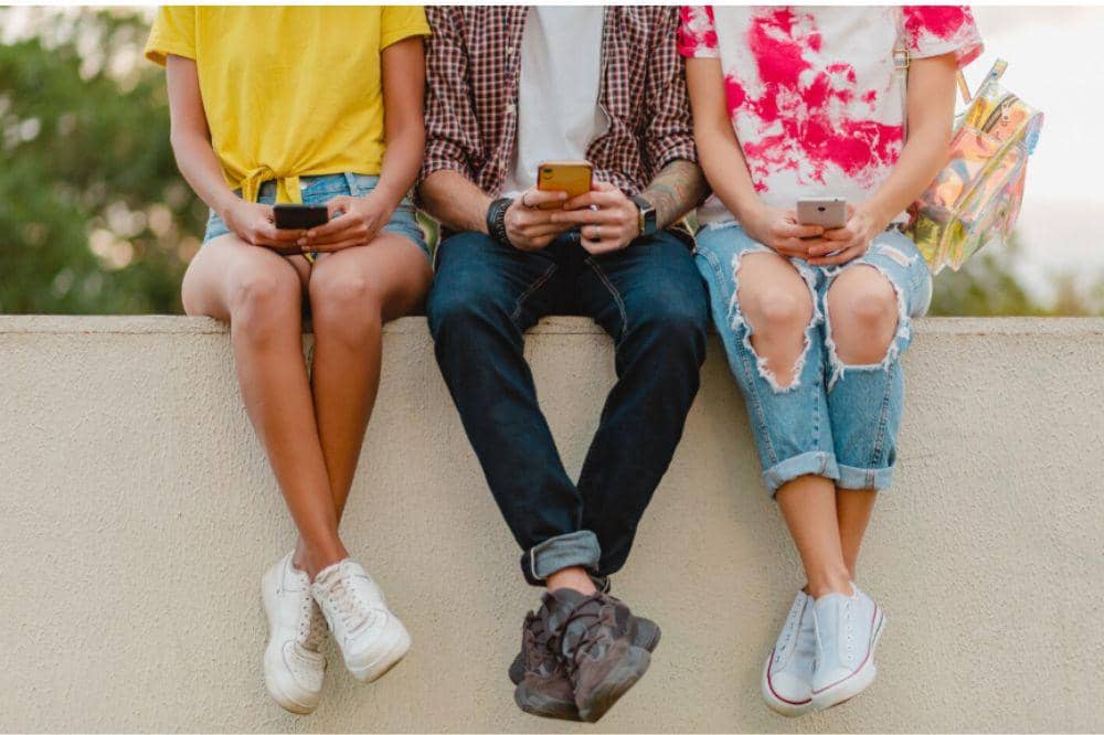 pembatasan media sosial pada remaja