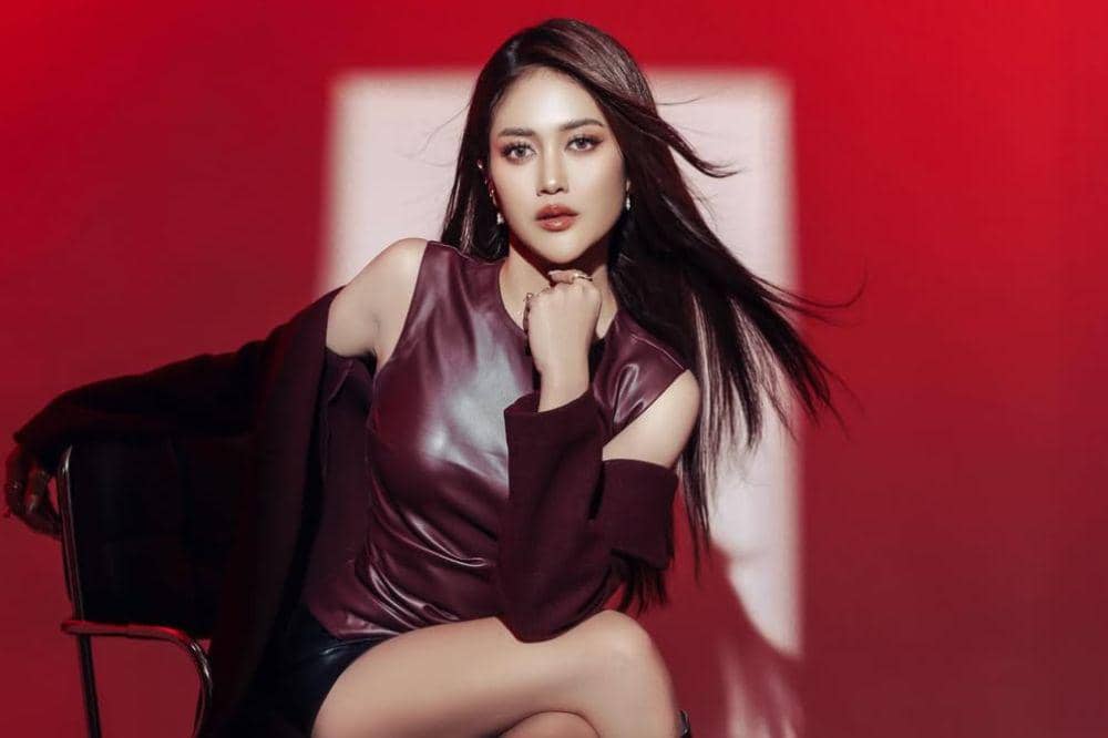 5 Fakta Keluarga Ruce Nuenda, Akrab Disapa Mama Ebra