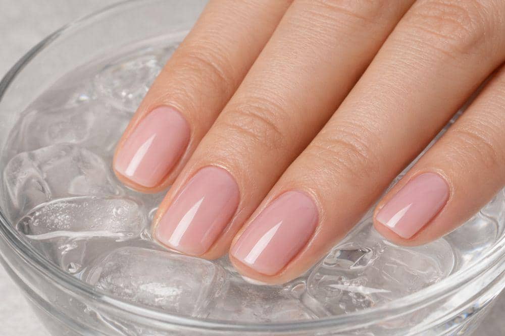 8 Tips untuk Memperbaiki Kesalahan Kuteks Kuku