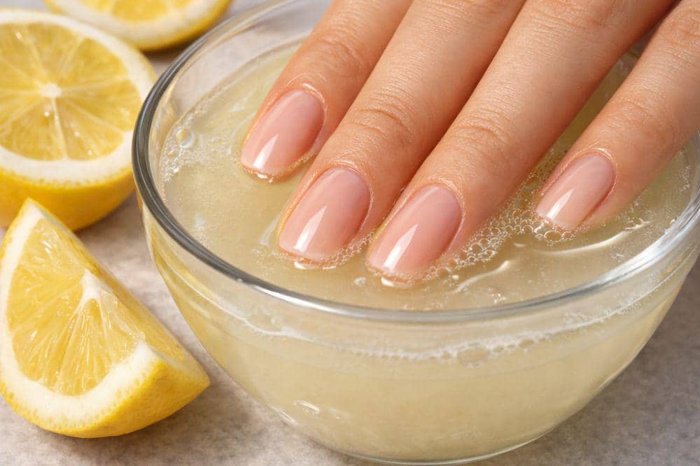 8 Tips untuk Memperbaiki Kesalahan Kuteks Kuku