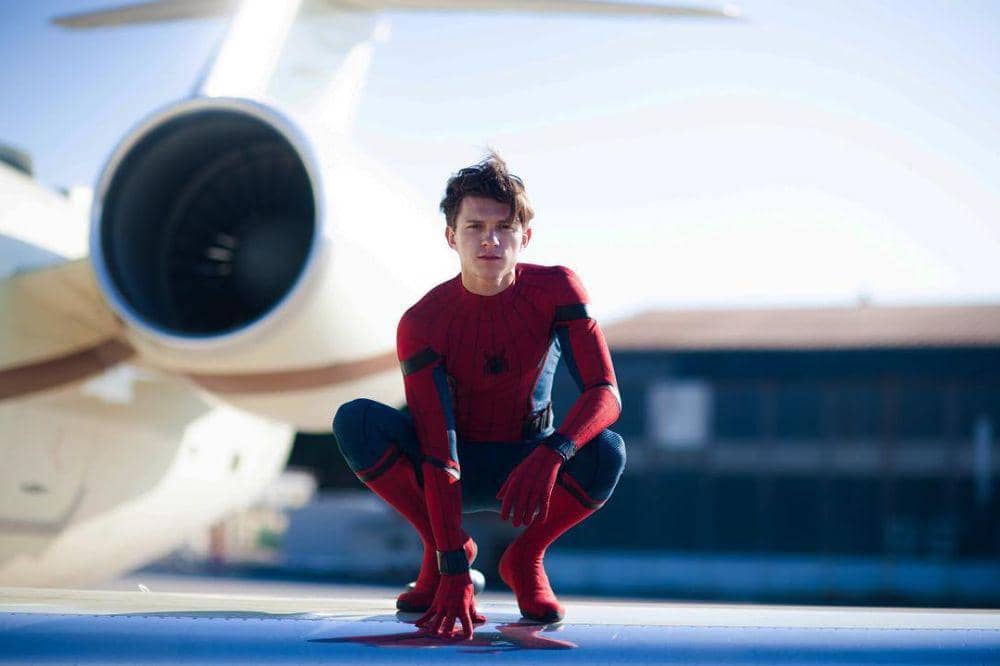 7 Fakta Keluarga Tom Holland 2