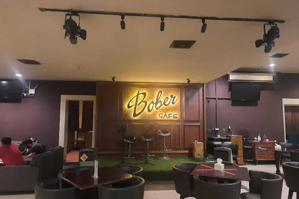 8 Tempat Makan 24 Jam di Bandung, Pilihan Kuliner Malam Paling Dicari.jpg