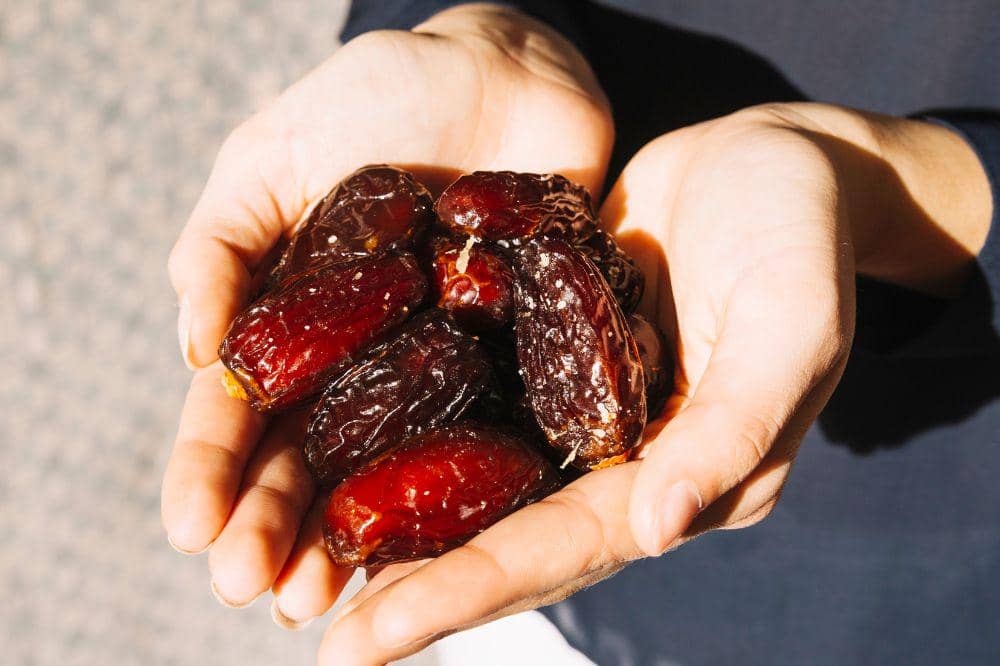 5 Alasan Kurma Harus Dicuci 2