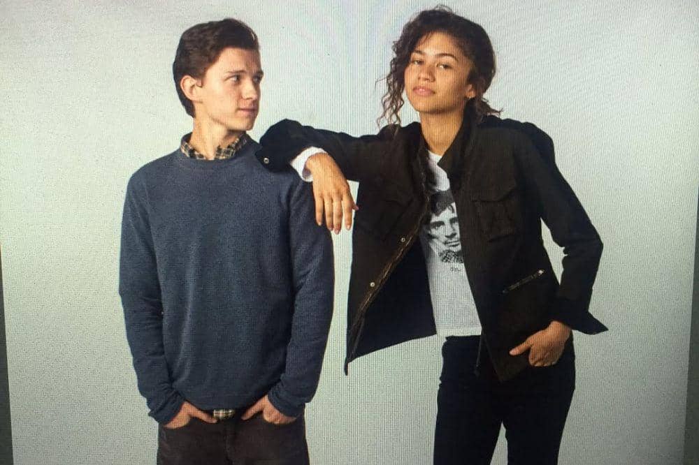 7 Fakta Keluarga Tom Holland 1