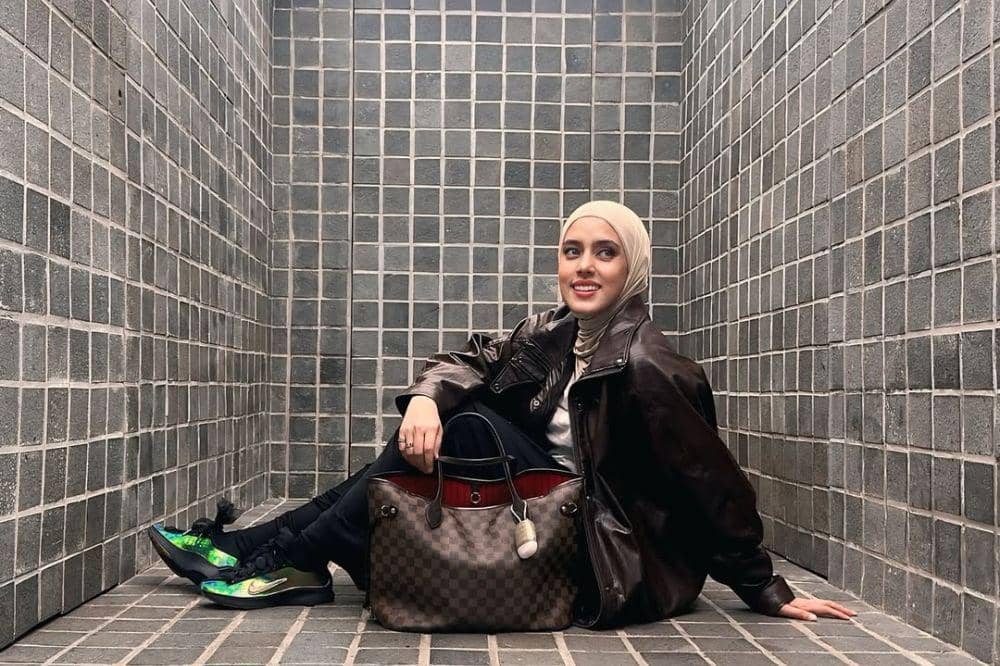 5 Fakta Fairuz, Adik Fadia Arafiq dan Istri Sonny Septian 1