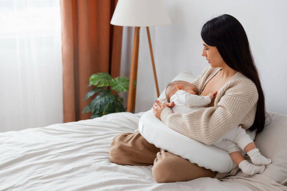 Fidyah untuk Ibu Menyusui dan Ibu yang Masih Nifas, Tanpa Wajib Ganti Puasa