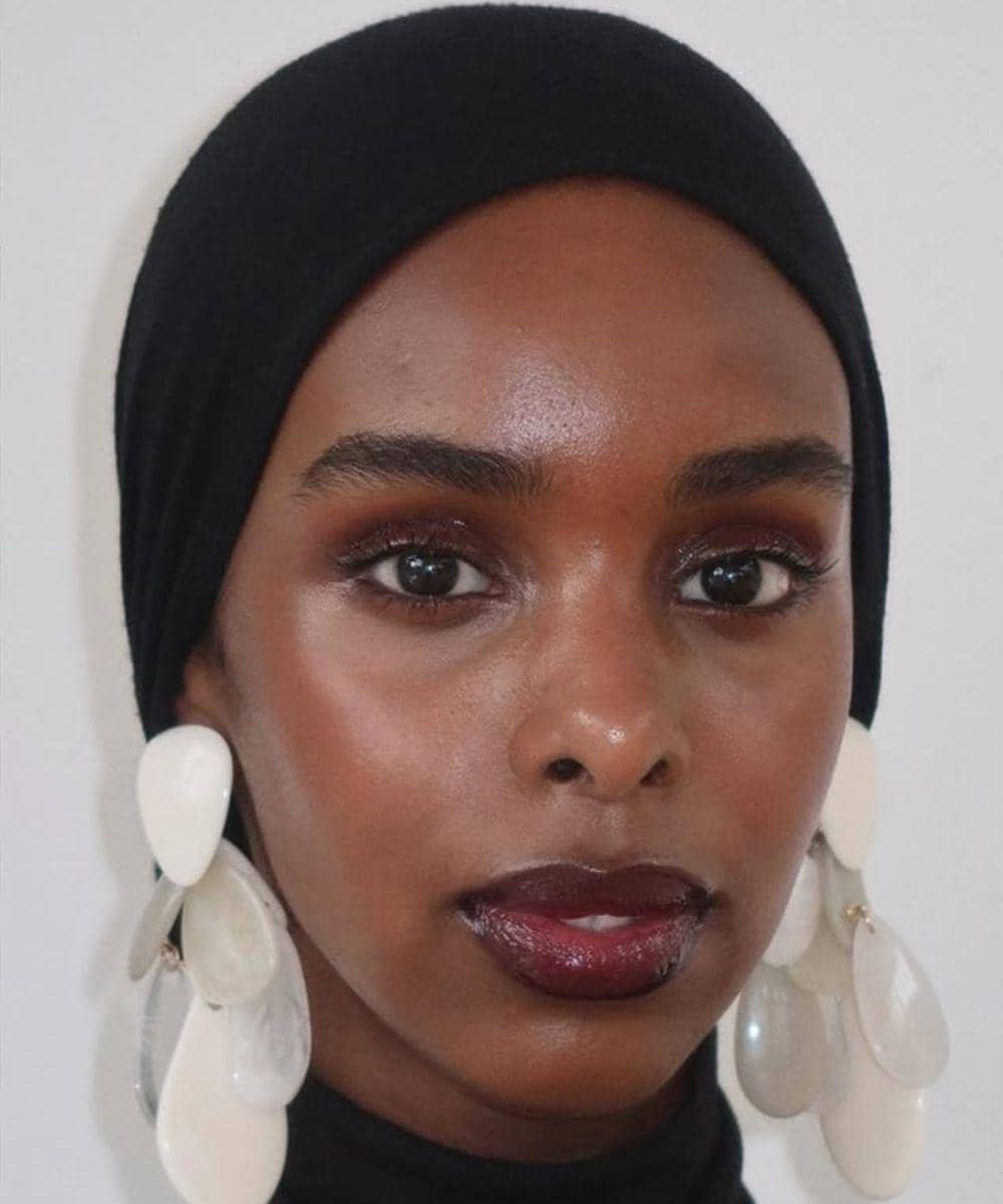 Inspirasi Spring Make Up 2026 Lebih Fresh dan Glowy  