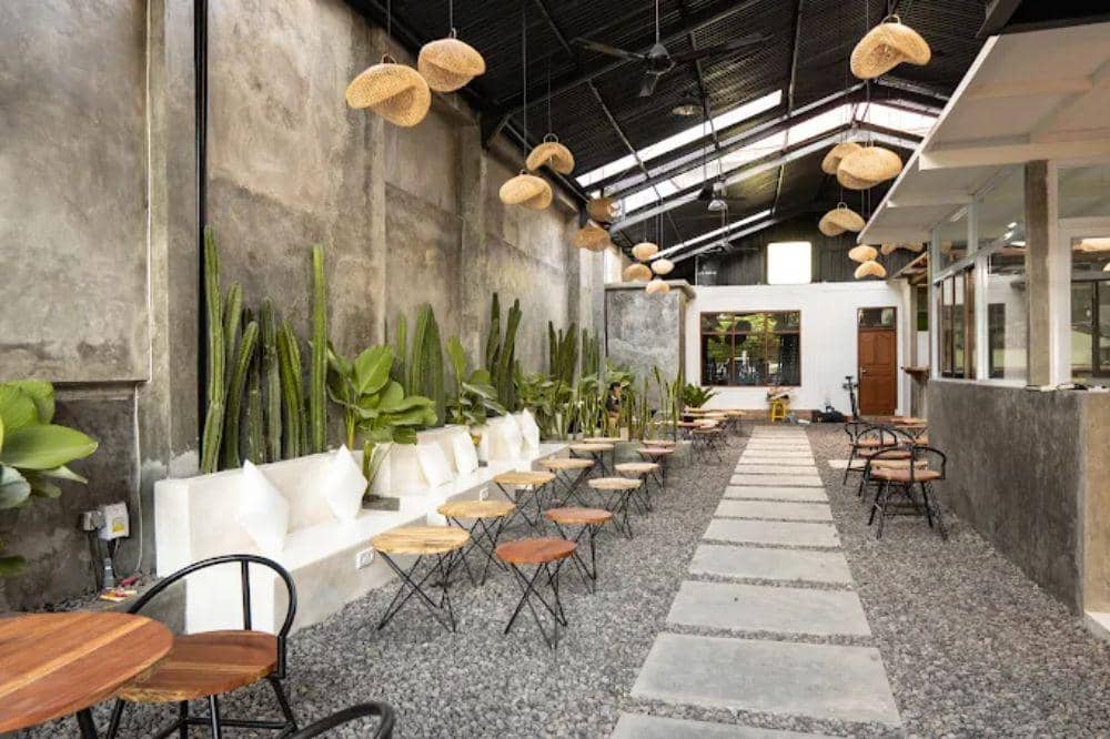 6 Tempat Makan 24 Jam di Bali, dari Legendaris hingga Kekinian