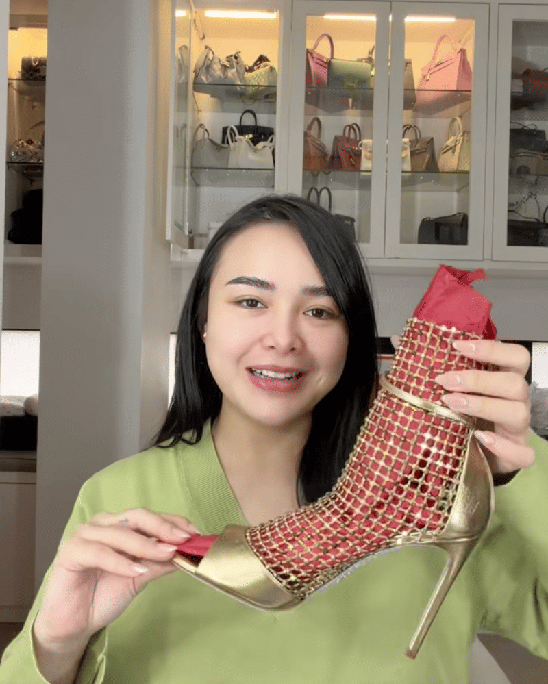 sepatu amanda manopo babymoon (5).png