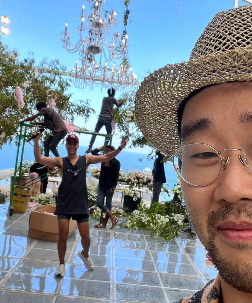 Suami Maudy Ayunda Berduka, Ceritakan Kebaikan Vidi Aldiano 1