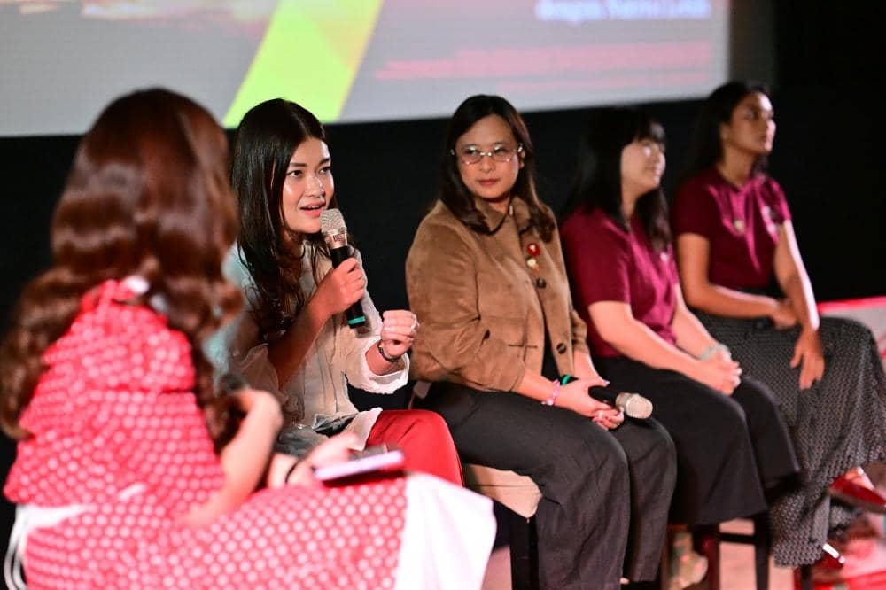 Irma Rihi, Annisa Ardiella Putri, Anggia Kharisma, dan Novi Puspa Sari di acara Screening & Meet and Greet film Na Willa