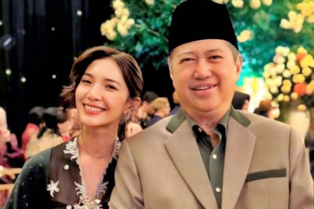 7 Fakta Mertua Sheila Dara 3