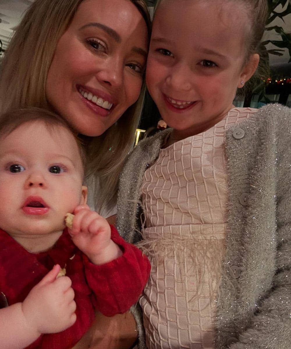 Hillary Duff Ceritakan Masa Menyusui Anaknya Akui Terlalu Perfeksionis 