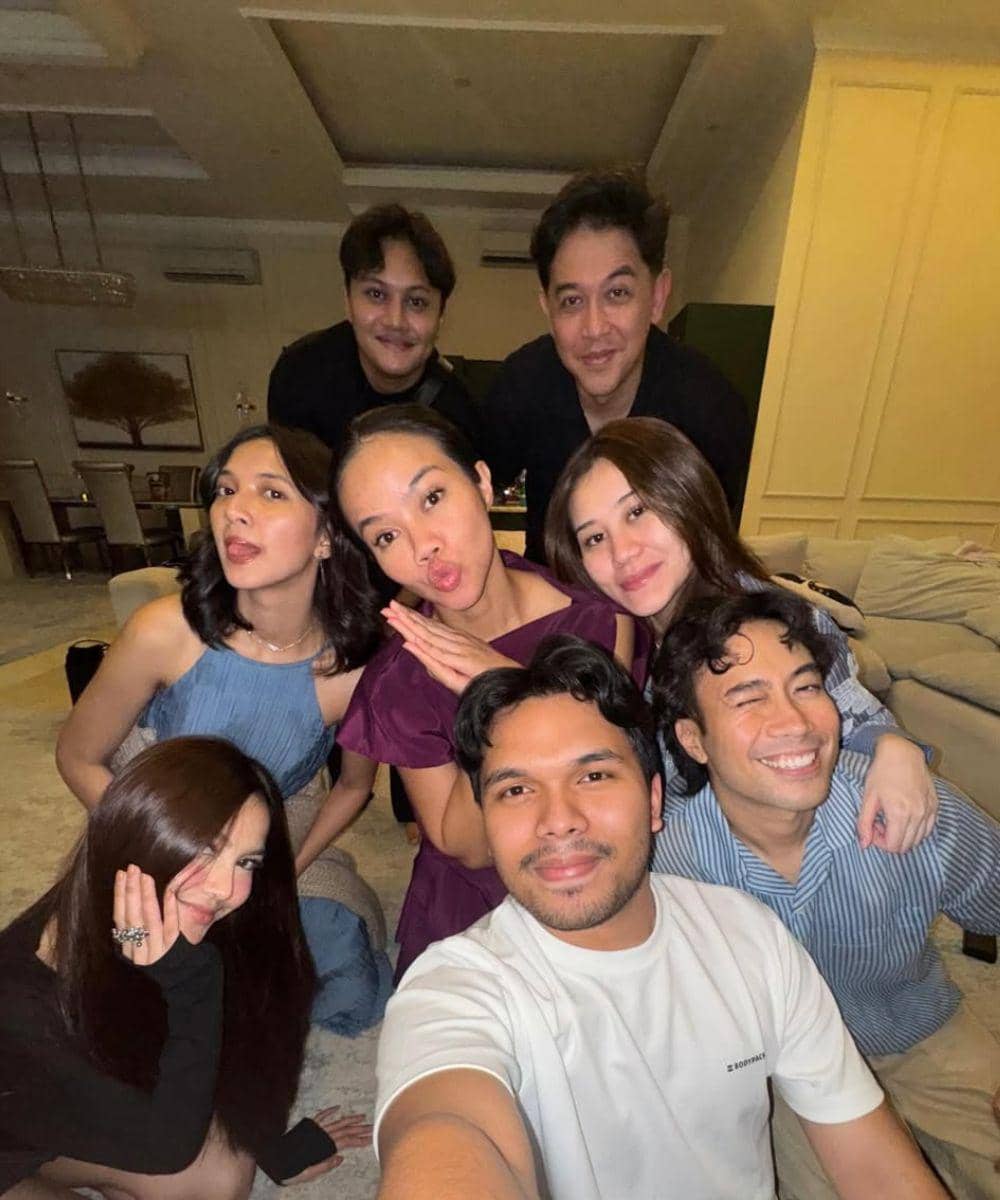 Mahalini Nangis Lepas Vidi Aldiano, Bersyukur Pernah Umrah Bareng