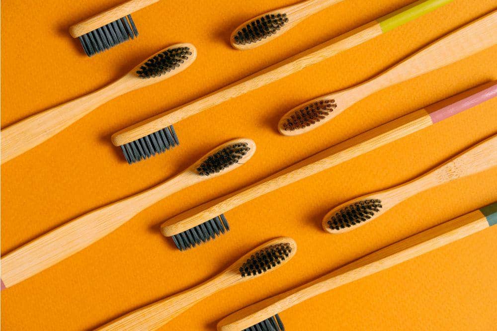 7 Kelebihan Menggunakan Sikat Gigi Bambu