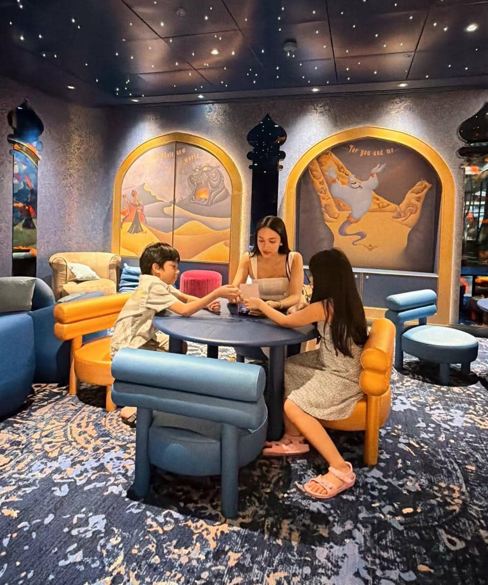 Keluarga Artis yang Ikut Preview Sailing Disney Adventure 9.jpg