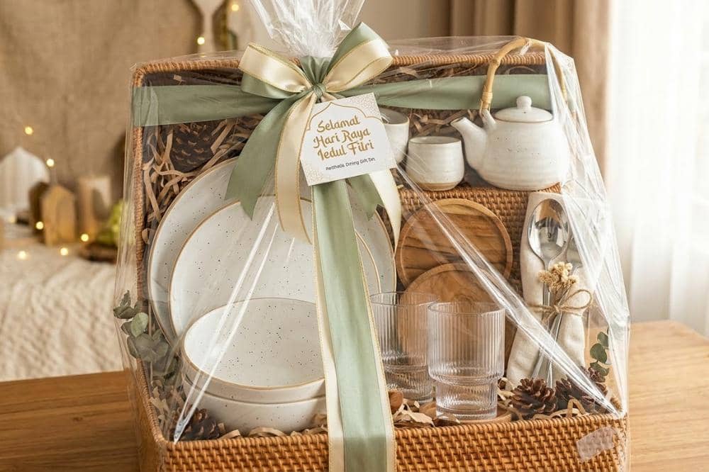 7 Ide Isi Parcel Lebaran yang Populer dan Banyak Dipilih_20260311_220539_0006.jpg