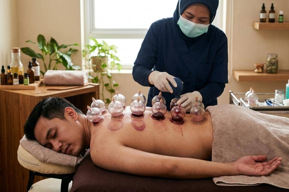 Apakah Boleh Bekam saat Puasa_ Simak Hukum dan Waktu yang Dianjurkan_20260311_084258_0000.jpg