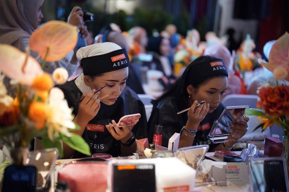 Foto Pers 4 - Guardian Hadirkan Inspirasi Raya Glow dengan Long-lasting Makeup dan Elegant Styling untuk Berbagai Momen Ramadan (1).jpeg