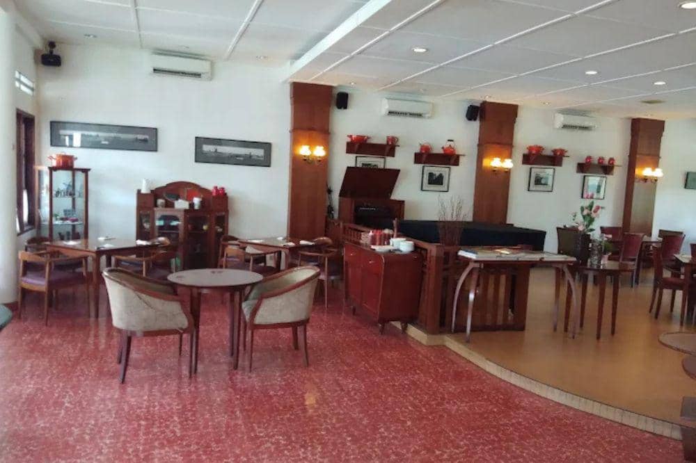 7 Restoran Belanda di Jakarta, Rasakan Cita Rasa Eropa.jpg