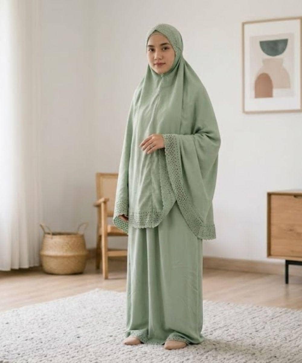 8 Rekomendasi Mukena Polos untuk Lebaran 2026