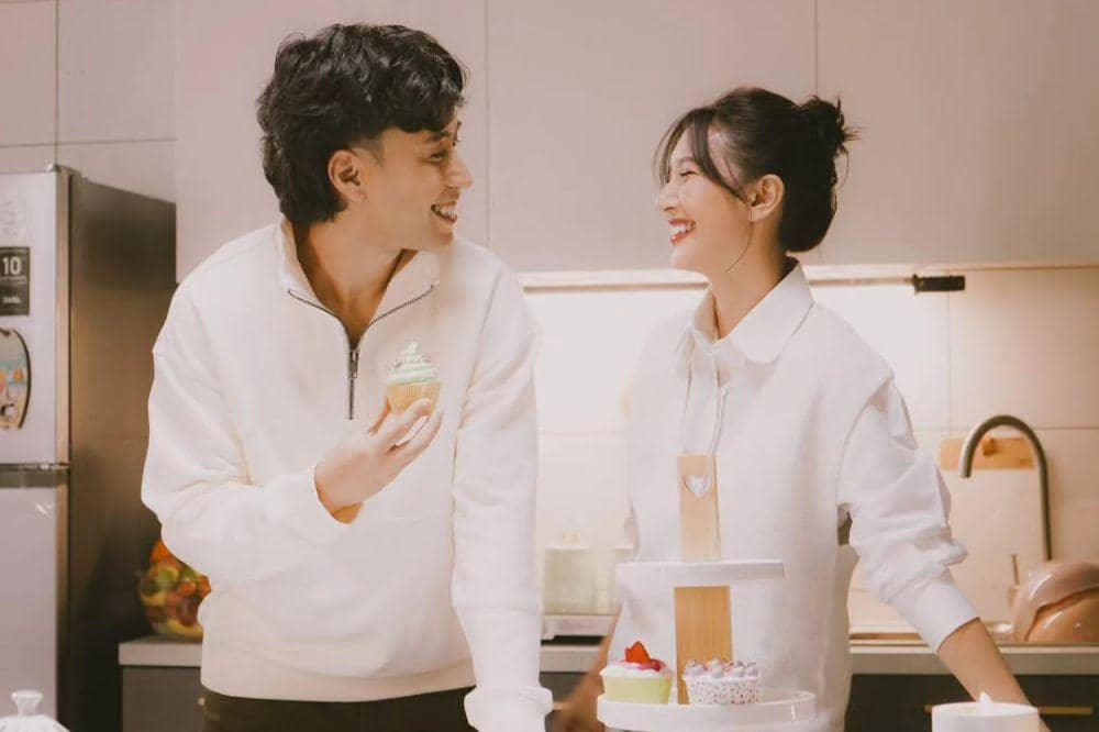 8 Bukti Sayang Vidi Aldiano untuk Sheila Dara 4