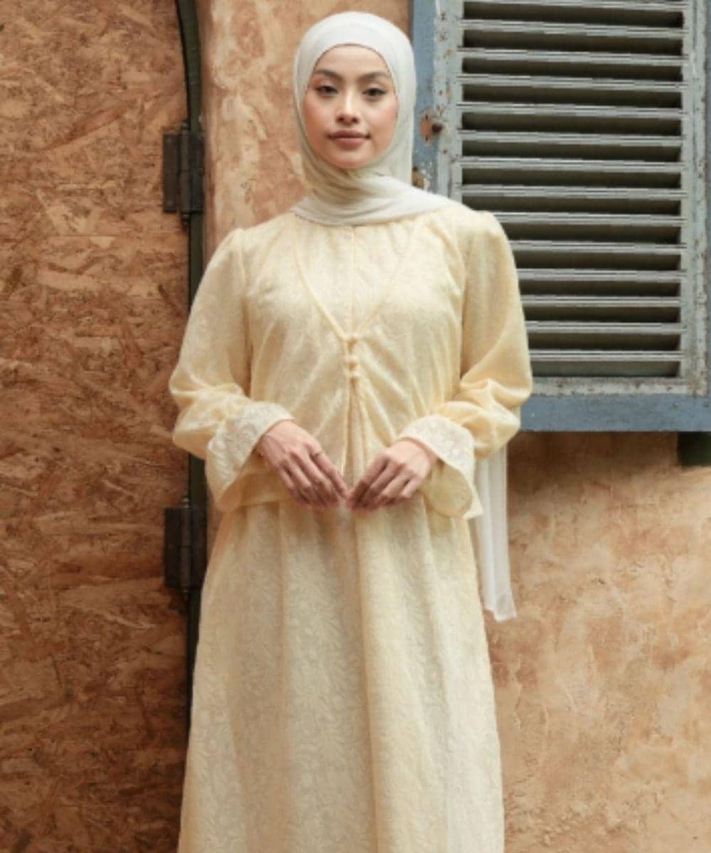 7 Rekomendasi Fashion Brand Baju Lebaran Warna Butter Yellow