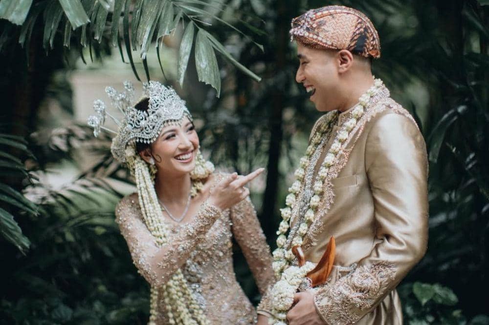 8 Bukti Sayang Vidi Aldiano untuk Sheila Dara 1