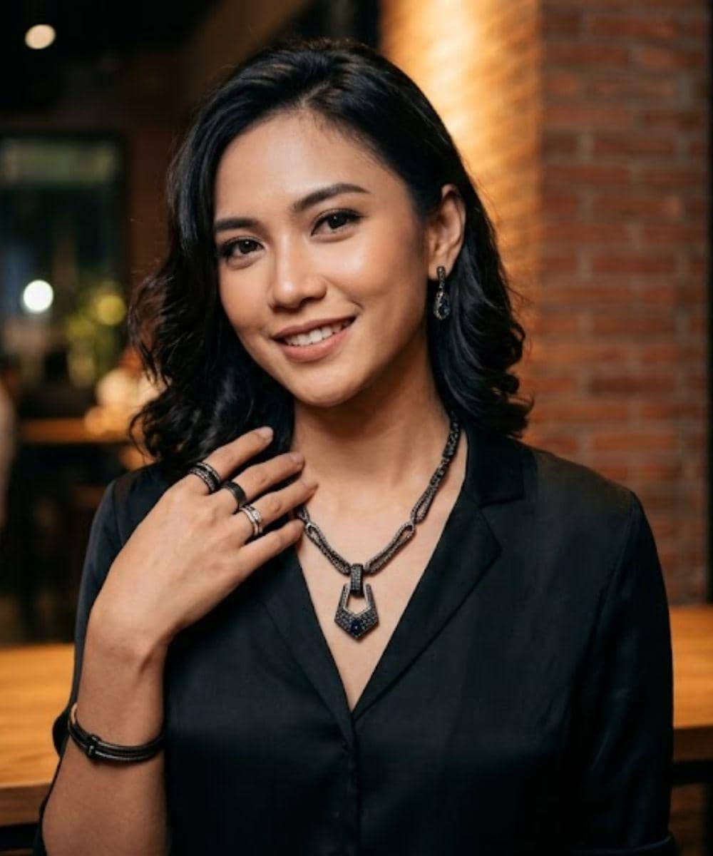 Mengenal Jenis Warna Emas Perhiasan