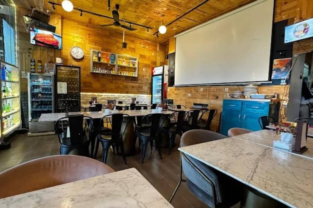 6 Restoran India di Jakarta yang Populer di Kalangan Pencinta Kari_20260314_120351_0003.jpg