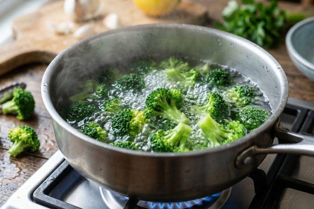 3 Cara Memasak Brokoli agar Tetap Renyah dan Bernutrisi