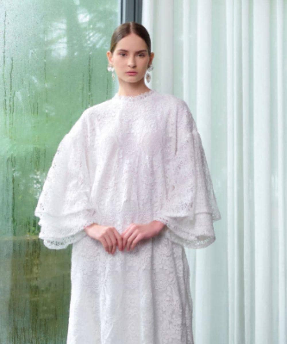 7 Rekomendasi Merek Gamis Modern Warna Putih untuk Lebaran