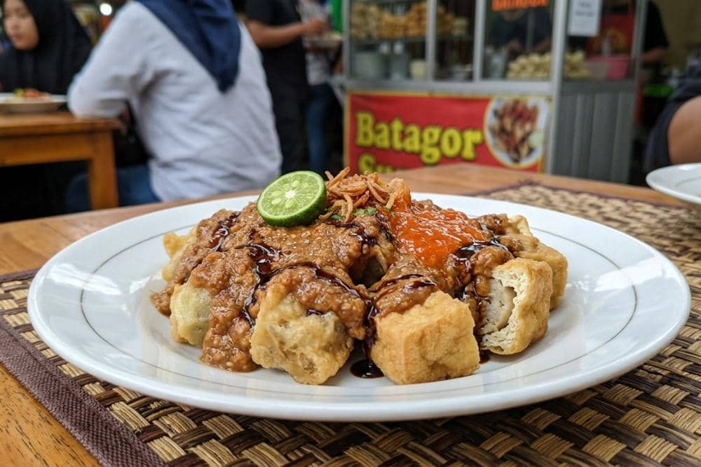 10 Jenis Jajanan Sunda yang Legendaris dan Masih Digemari_20260315_171550_0001.jpg