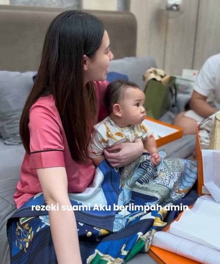 Instagram.com/thariqhalilintar