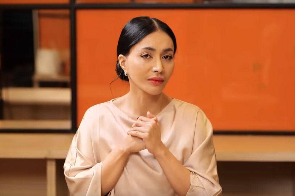 Tangis Denada Pecah Tegaskan Tidak Pernah Membuang Ressa 2