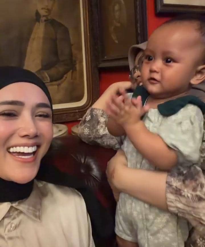 Instagram.com/mulanjameela1