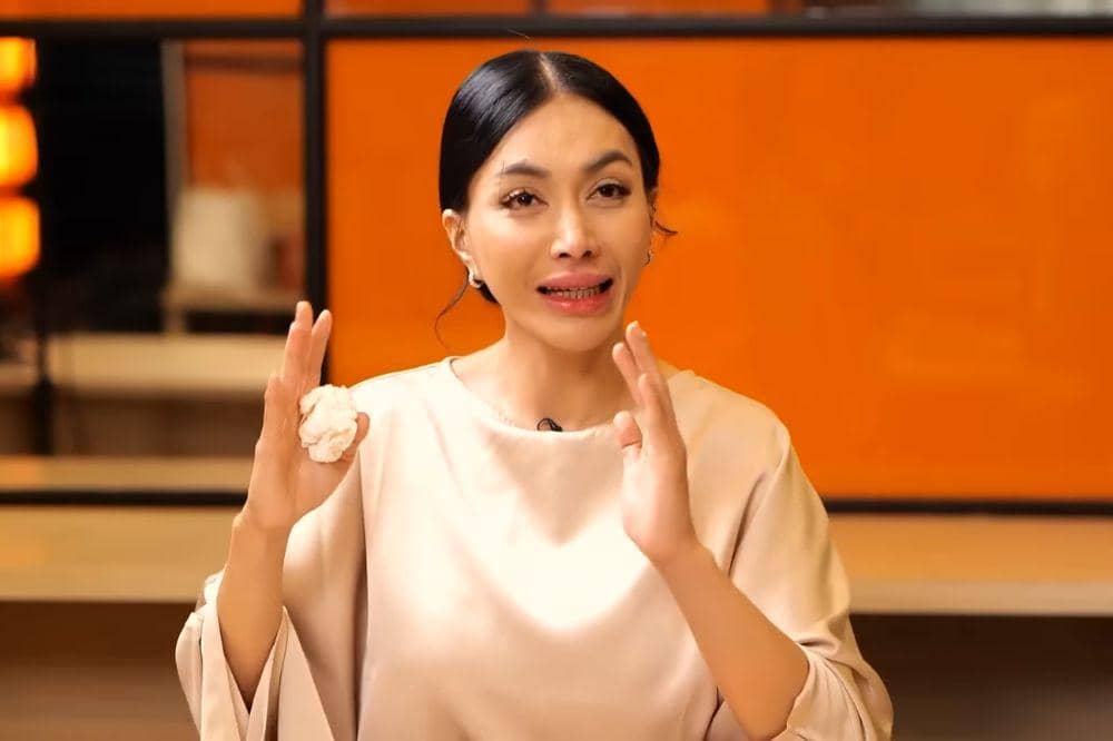 Tangis Denada Pecah Tegaskan Tidak Pernah Membuang Ressa 5