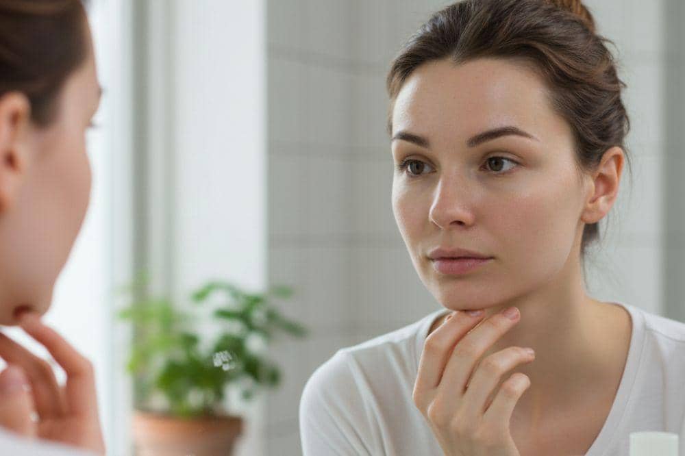 Kandungan Skincare yang Harus Dihindari Ibu Hamil Kulit Kombinasi 